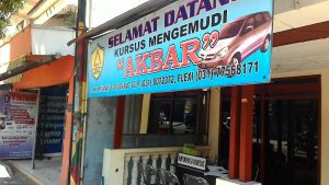 kursus mengemudi akbar